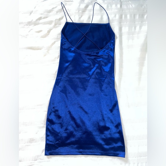 H&M Mini Dress - Picture 2 of 3